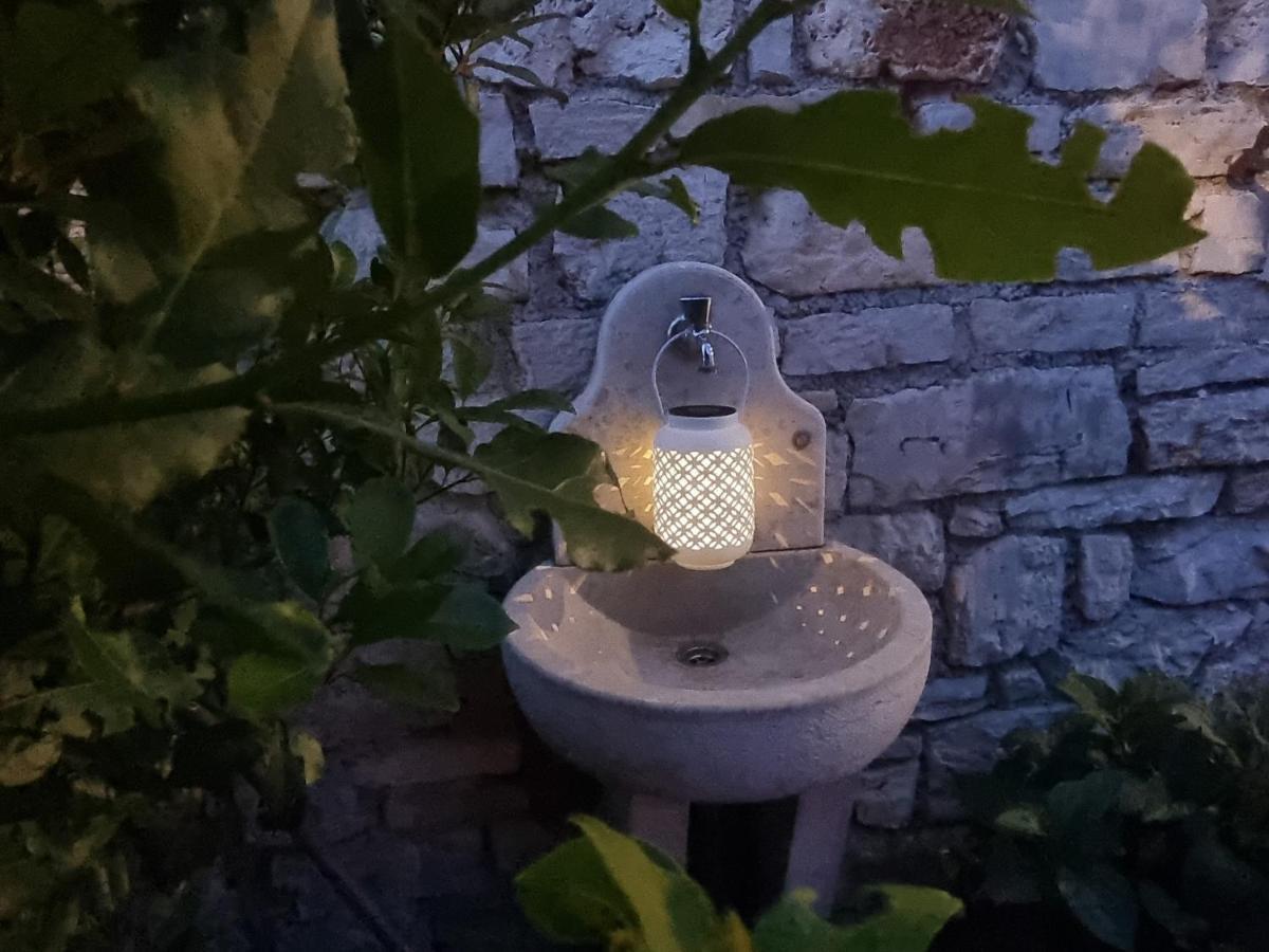 Stonehouse Ana With Jacuzzi Rovinj-Krmed Vila Exterior foto