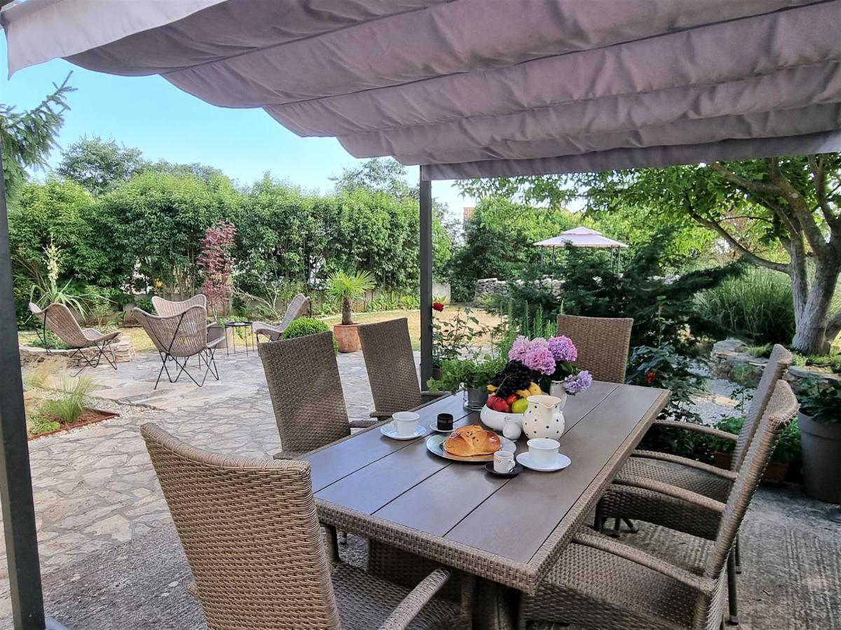 Stonehouse Ana With Jacuzzi Rovinj-Krmed Vila Exterior foto
