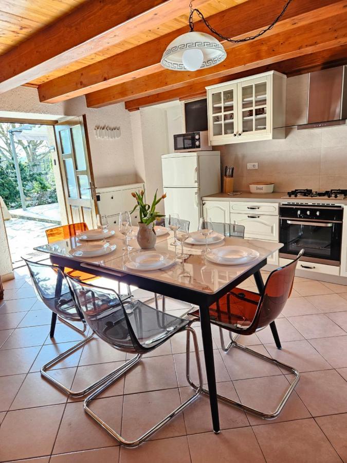 Stonehouse Ana With Jacuzzi Rovinj-Krmed Vila Exterior foto